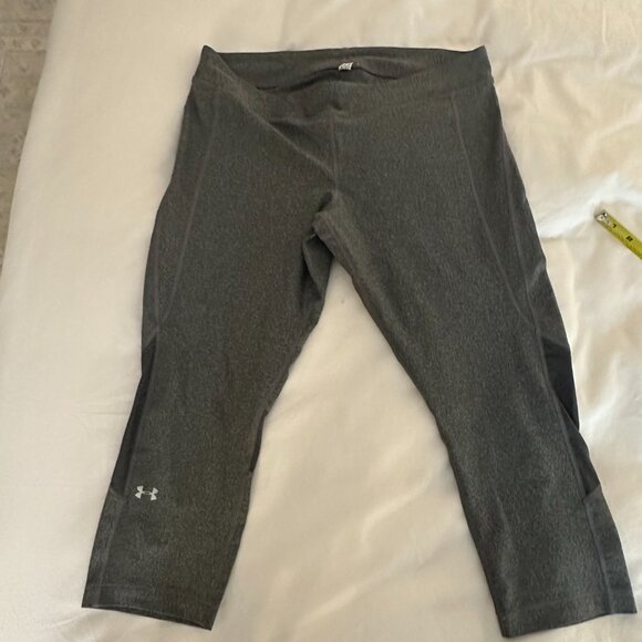 Under Armour Gray Cropped Leggings — Performance / Athletic - Picture 1 of 4